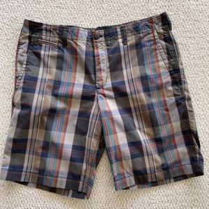 Men’s GAP Plaid Shorts